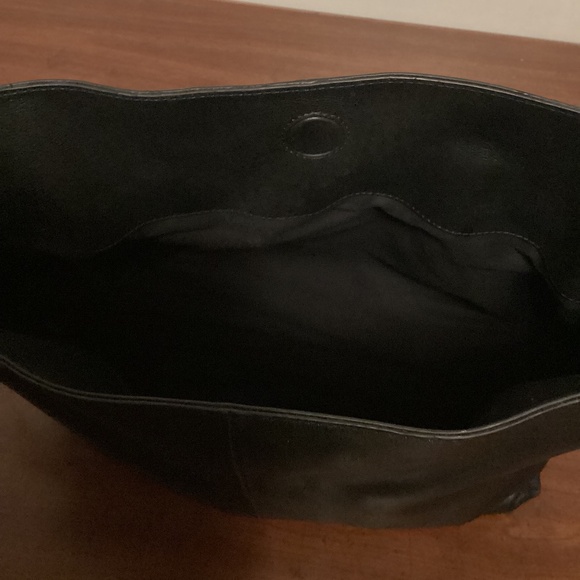 WALTER BAKER LEATHER BAG - Picture 11 of 16